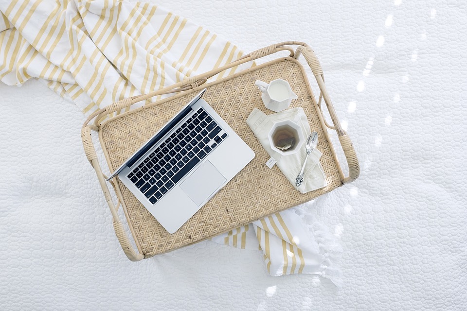 Thoughts from the Editor: Luxurious Sleep & Simply Decadent Eats