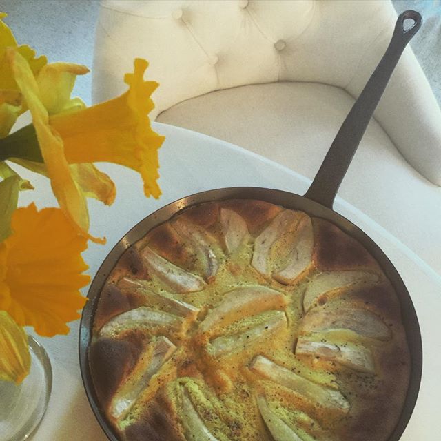 Simple, Satiating and Absolutely French: Clafoutis aux Poires